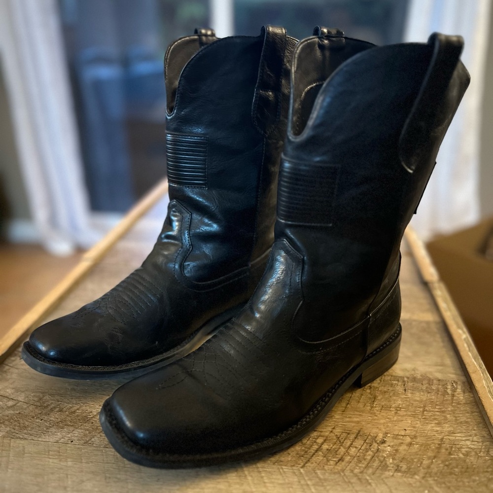 Mens Platikly Cowboy boots 10.5EE